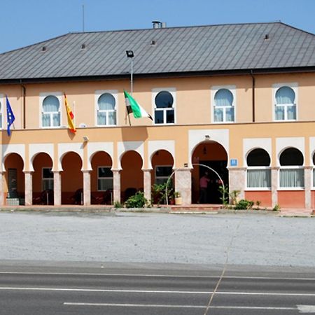 Hotel Medina Ghaliayah Galisteo Exteriör bild